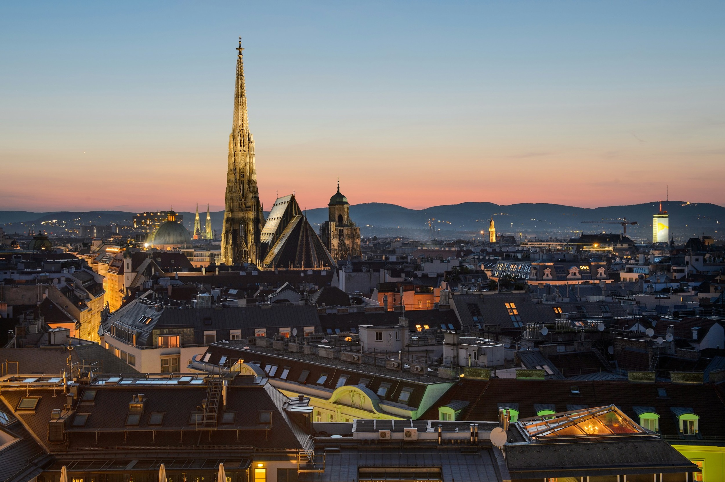 Christoph Slamanic Rechtsanwalt Wien Skyline