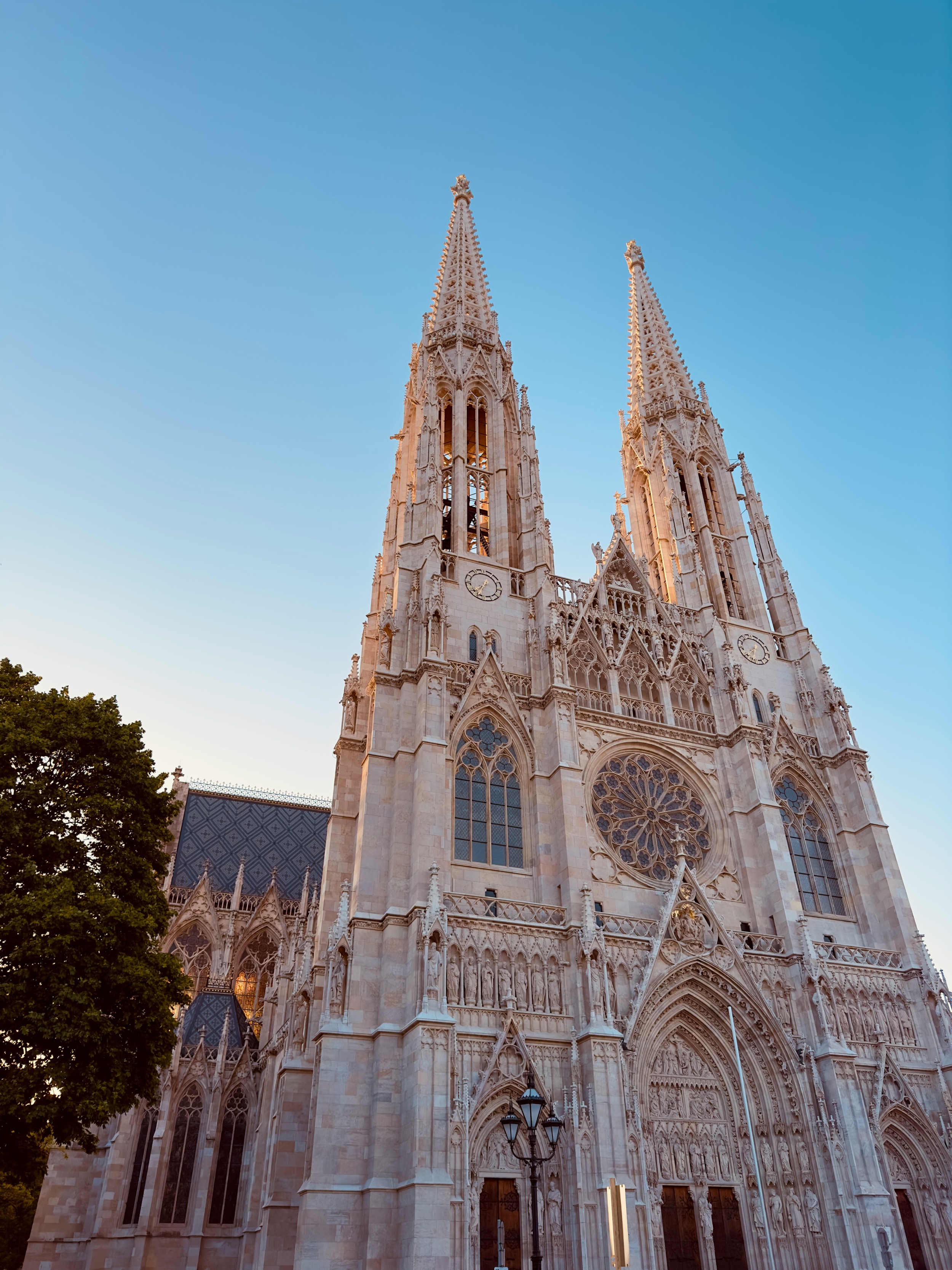 christoph-slamanig-vienna-skylines-votivkirche-12